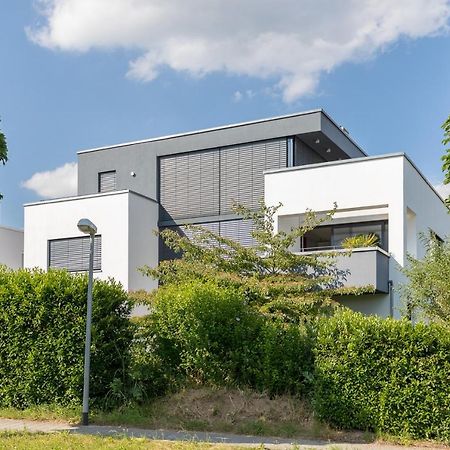 Bodensee Apartment Ueberlingen "Bauhaus Ueber Der Stadt" Buitenkant foto