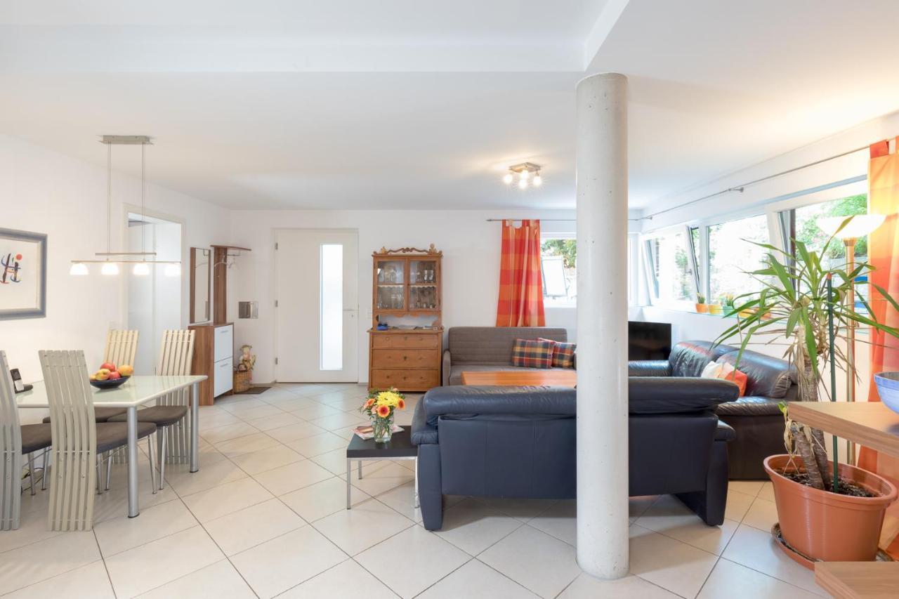 Bodensee Apartment Ueberlingen "Bauhaus Ueber Der Stadt" Buitenkant foto